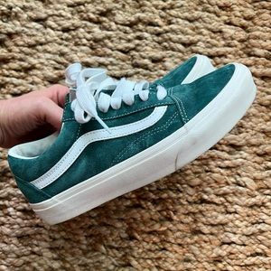Green suede Vans